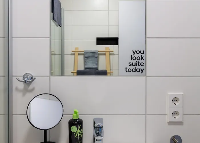 Limehome Bahnhofstrasse 3*