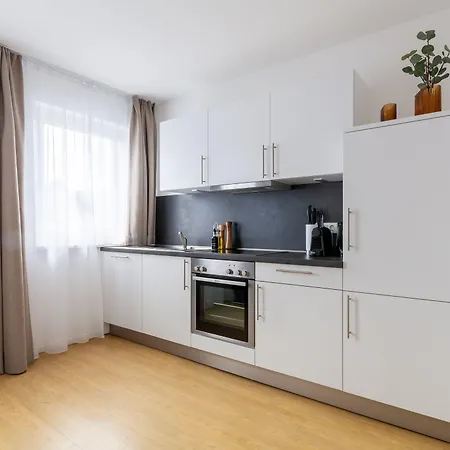 Limehome Bahnhofstrasse Aparthotel 3*