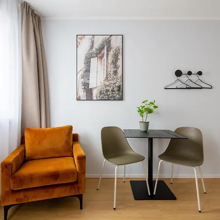 Limehome Bahnhofstrasse Aparthotel 3*
